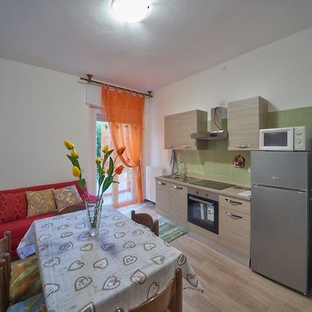 Casa Della Nonna Apartment Абадия Лариана Екстериор снимка
